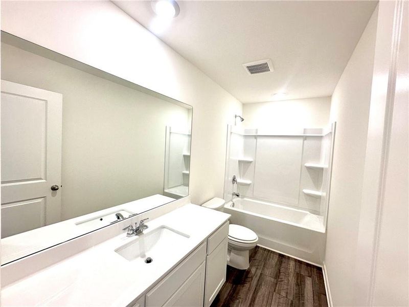 Furnished interior view inside a new home in Mt. Tabor Ridge, Dallas (Image 7).