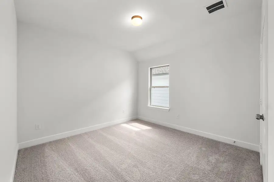 Spacious, unfurnished interior of a new home in Parmer Ranch, Georgetown (Image 31). Spacious, unfurnished interior of a new home in Parmer Ranch, Georgetown (Image 31).