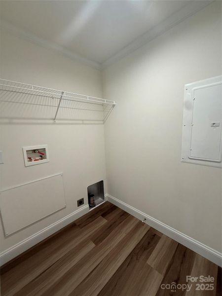 Spacious, unfurnished interior of a new home in , Hendersonville (Image 17).