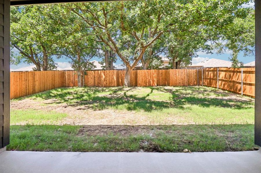 Exterior details and patio area of a home in Stella Hills, Denton (Image 4).