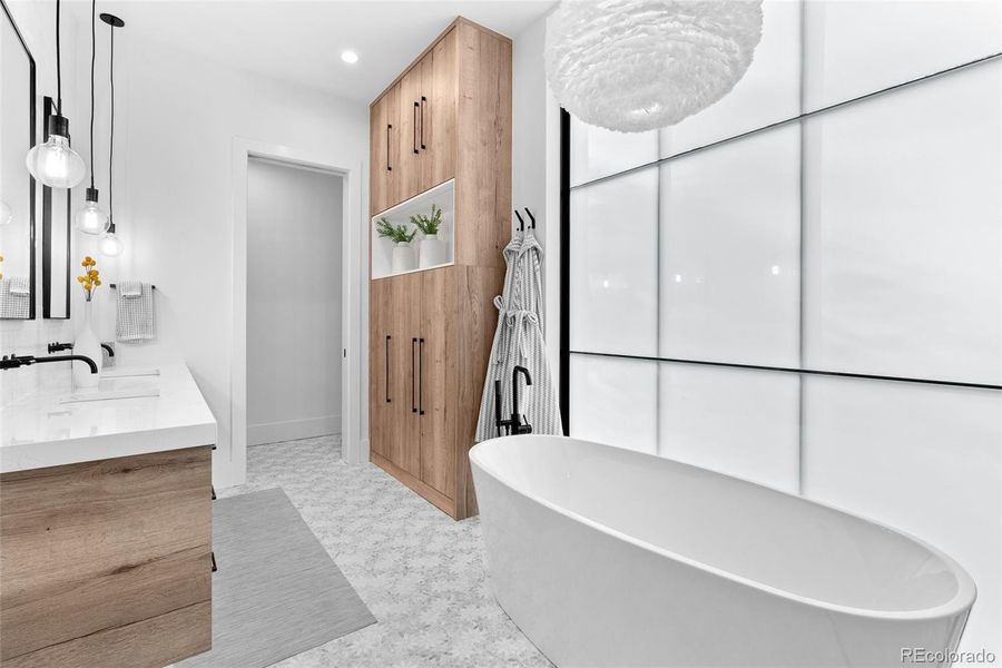 Furnished interior view inside a new home in , Winter Park (Image 24).