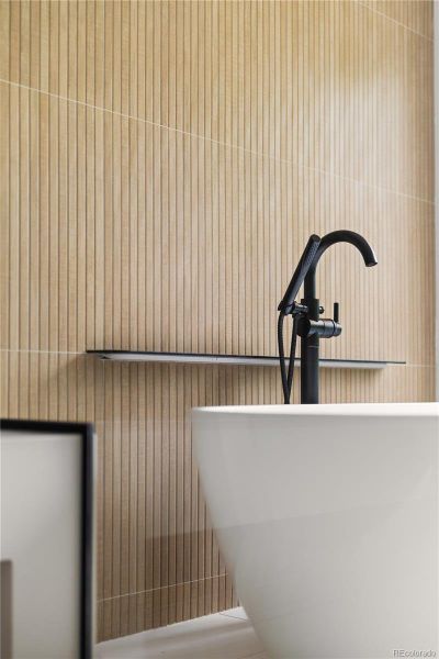 Image 42 of a home in .