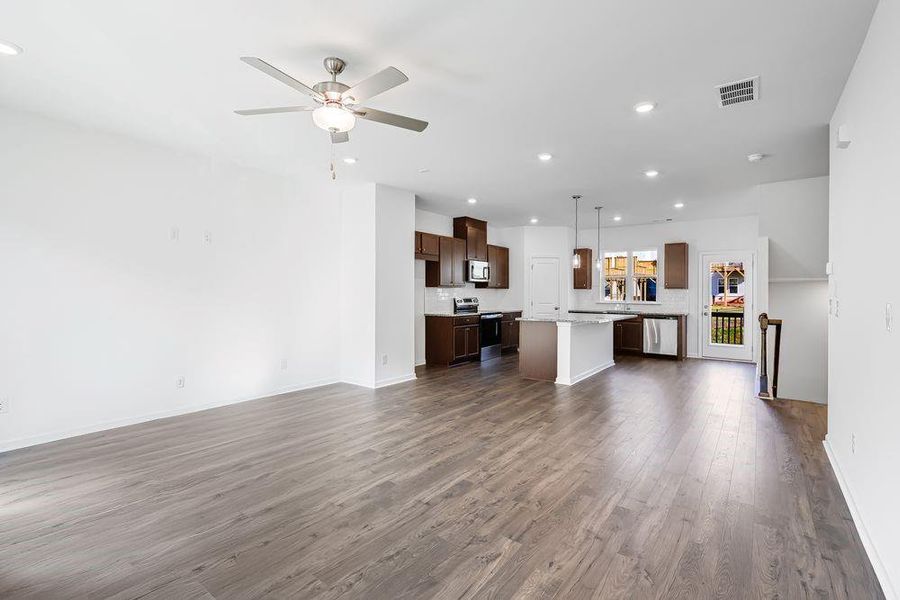 Spacious, unfurnished interior of a new home in Chandler Run, Tucker (Image 20).