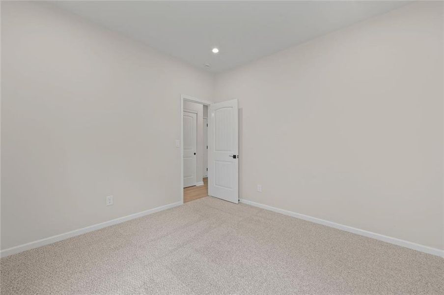 Spacious, unfurnished interior of a new home in Easton Park, Dallas (Image 24). Spacious, unfurnished interior of a new home in Easton Park, Dallas (Image 24).