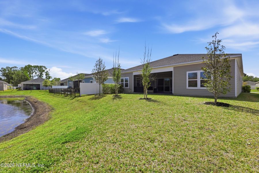 Exterior details and patio area of a home in , Jacksonville (Image 24).
