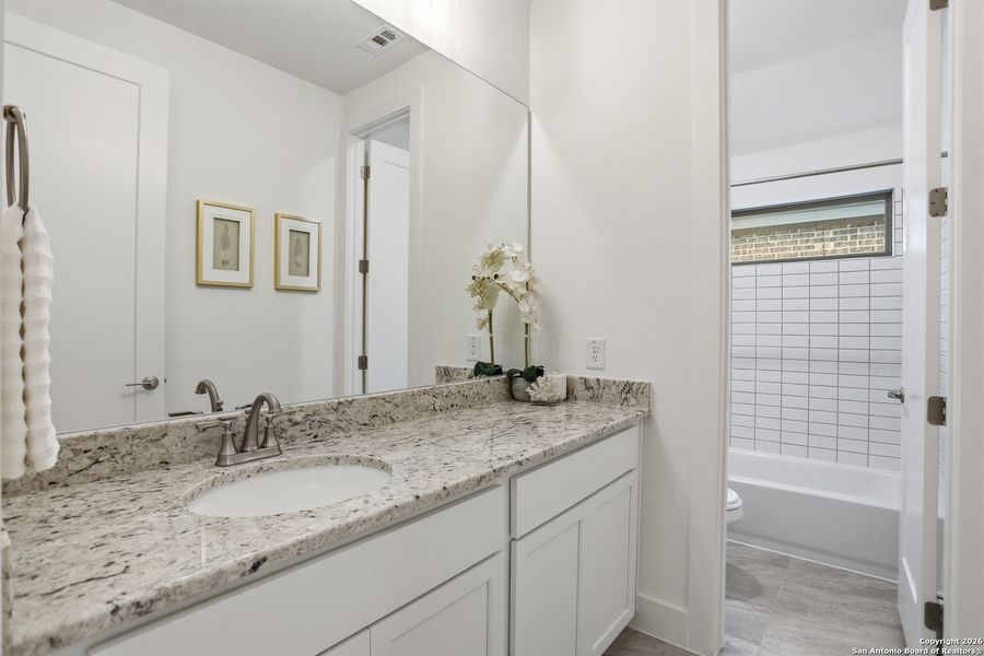 Furnished interior view inside a new home in Kinder Ranch - 70', San Antonio (Image 20).