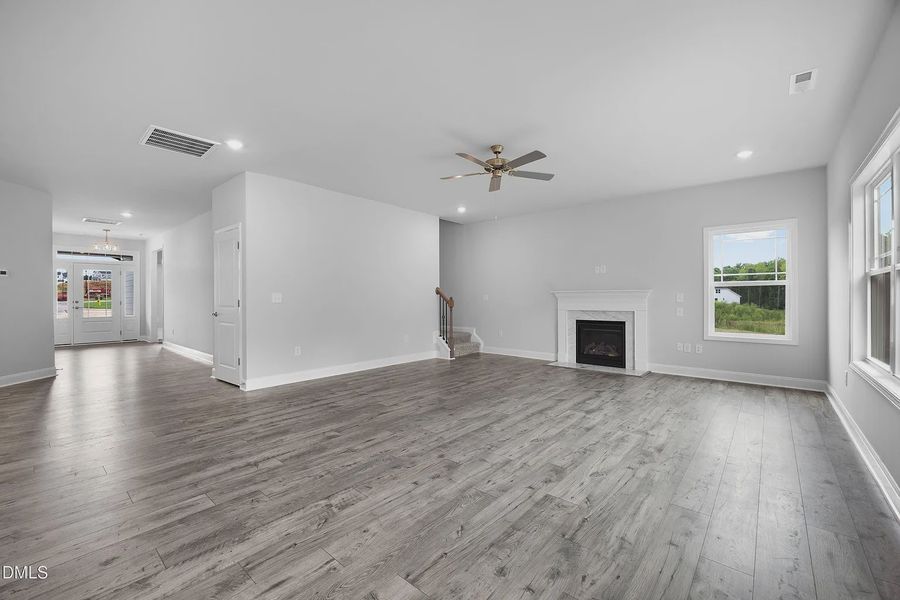 Spacious, unfurnished interior of a new home in Charlotte's Ridge, Middlesex (Image 19).