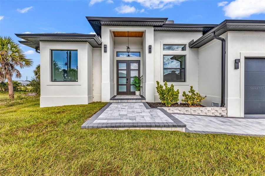 Exterior details and patio area of a home in , Rotonda West (Image 3). Exterior details and patio area of a home in , Rotonda West (Image 3).