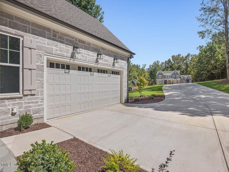 007-Courtyard 007-Courtyard