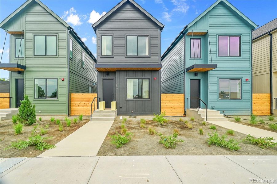 Exterior details and patio area of a home in , Erie (Image 11).
