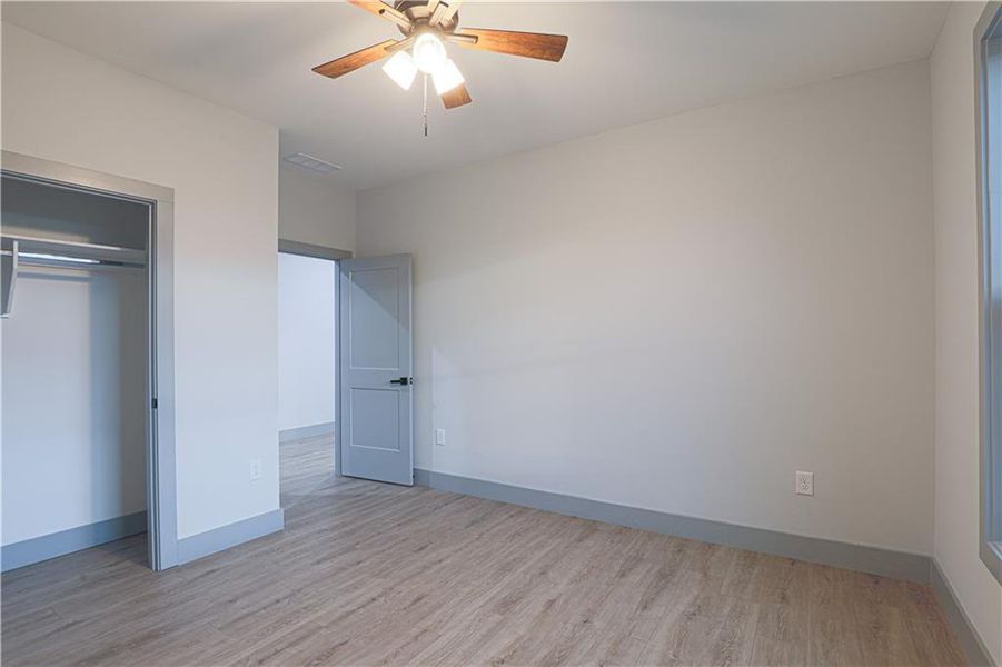 Spacious, unfurnished interior of a new home in , Maysville (Image 38).