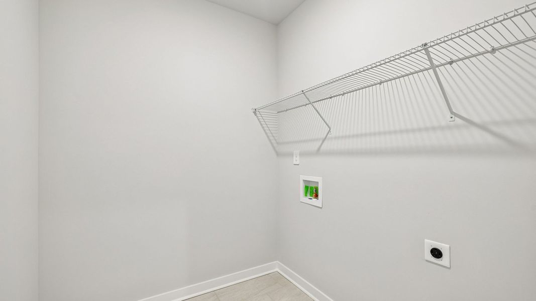 Spacious, unfurnished interior of a new home in Harvest Point, Spring Hill (Image 31).