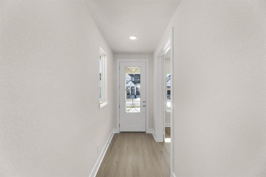 11740 Edgewood-Entry-1