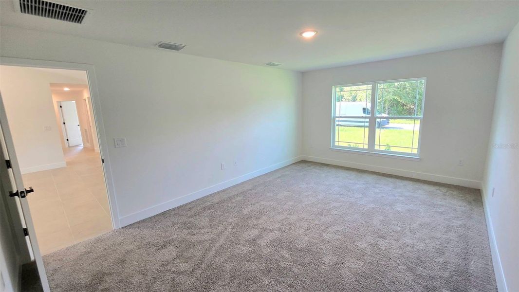 Spacious, unfurnished interior of a new home in North Port, North Port (Image 12).