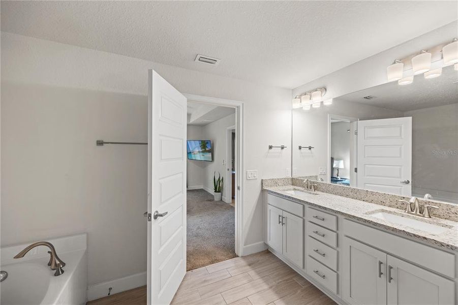 Furnished interior view inside a new home in , Punta Gorda (Image 16). Furnished interior view inside a new home in , Punta Gorda (Image 16).