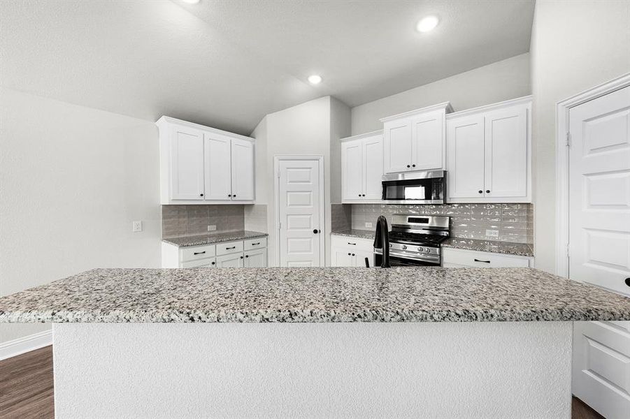 Furnished interior view inside a new home in Fox Landing, Caddo Mills (Image 11).