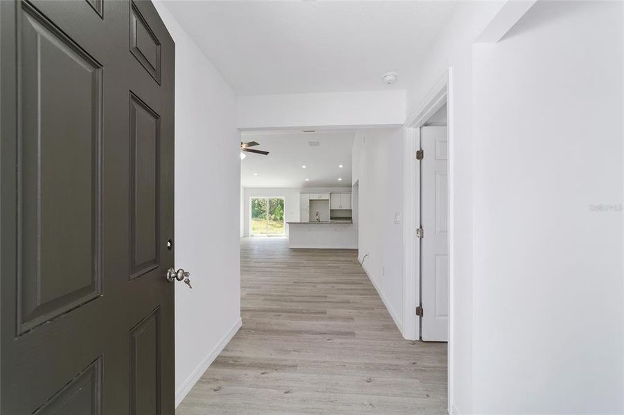 Spacious, unfurnished interior of a new home in , Silver Springs (Image 49).