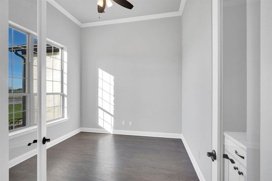 Spacious, unfurnished interior of a new home in , Waxahachie (Image 25).