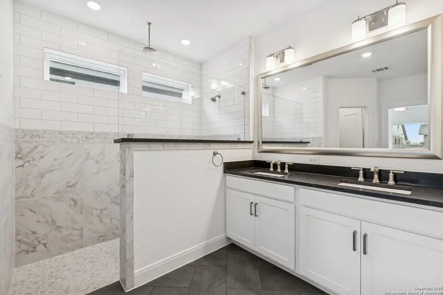 Furnished interior view inside a new home in Ladera - High Point 45', San Antonio (Image 5). Furnished interior view inside a new home in Ladera - High Point 45', San Antonio (Image 5).