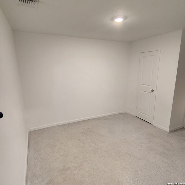 Spacious, unfurnished interior of a new home in Valle Sol, Von Ormy (Image 19). Spacious, unfurnished interior of a new home in Valle Sol, Von Ormy (Image 19).