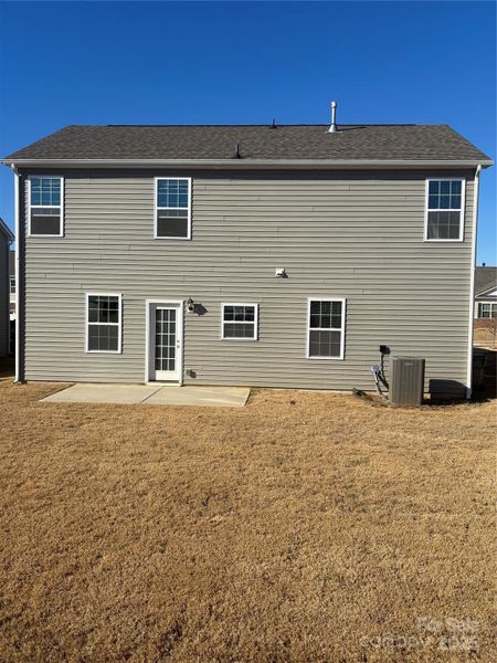 Exterior details and patio area of a home in Nolen Farm, Gastonia (Image 27).