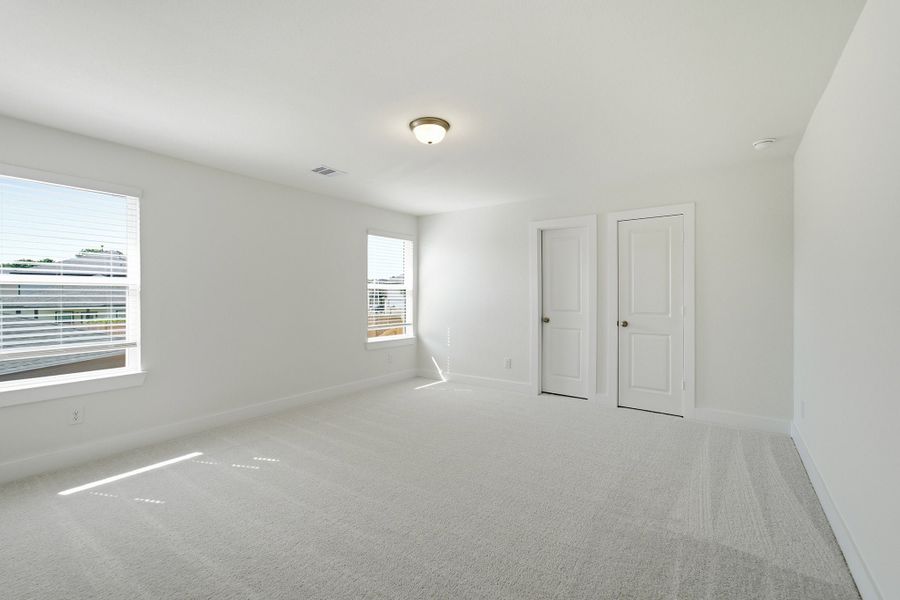 Spacious, unfurnished interior of a new home in Cielo, Conroe (Image 55).