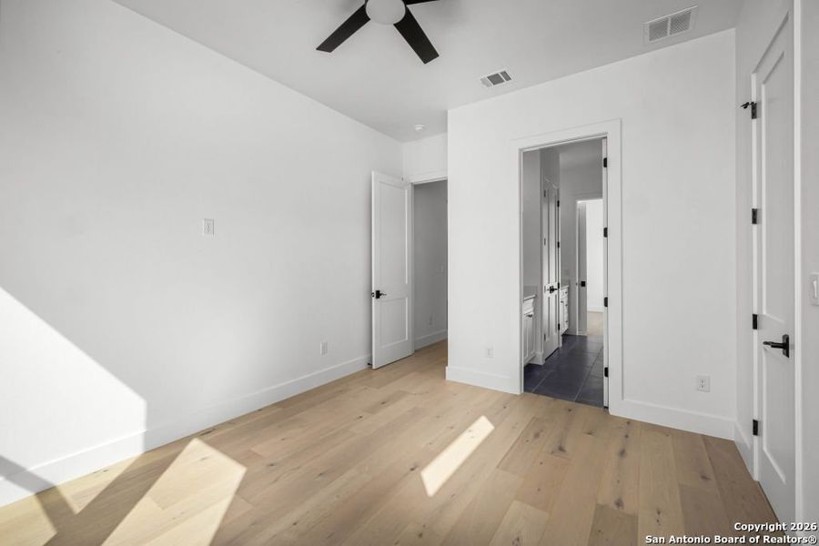 Spacious, unfurnished interior of a new home in , New Braunfels (Image 23).