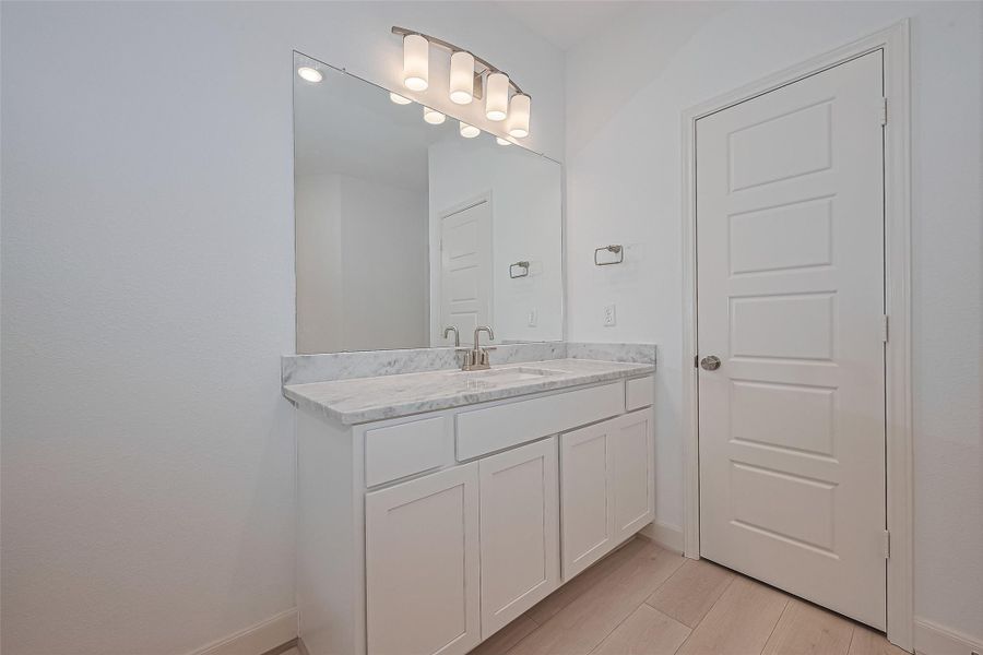 Furnished interior view inside a new home in Regents Court, Houston (Image 10). Furnished interior view inside a new home in Regents Court, Houston (Image 10).