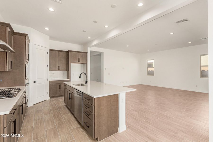 18 - 172nd 18 - 172nd