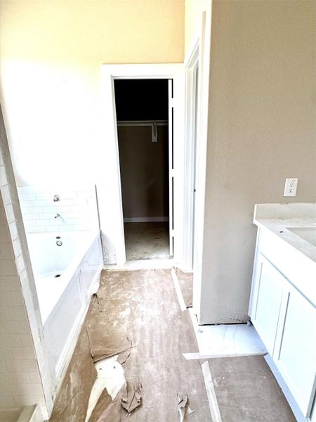 Spacious, unfurnished interior of a new home in River Ranch Trails, Dayton (Image 7). Spacious, unfurnished interior of a new home in River Ranch Trails, Dayton (Image 7).