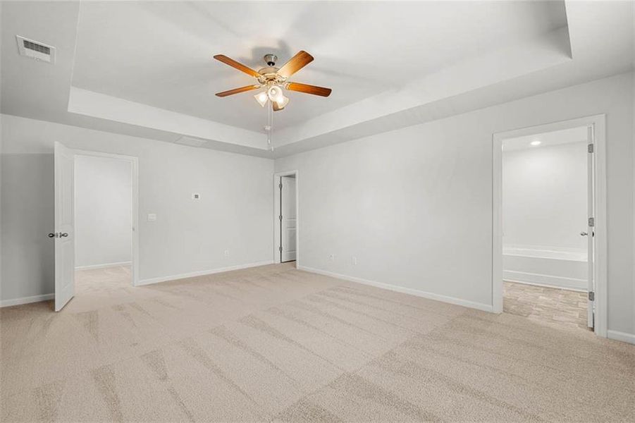 Spacious, unfurnished interior of a new home in Shoal Creek, Hampton (Image 21).