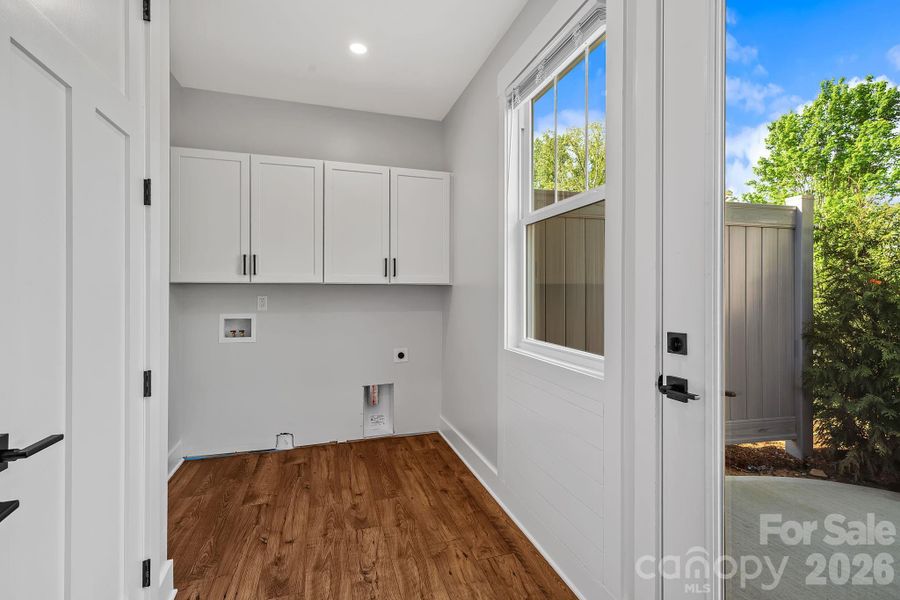 Spacious, unfurnished interior of a new home in , Arden (Image 19).