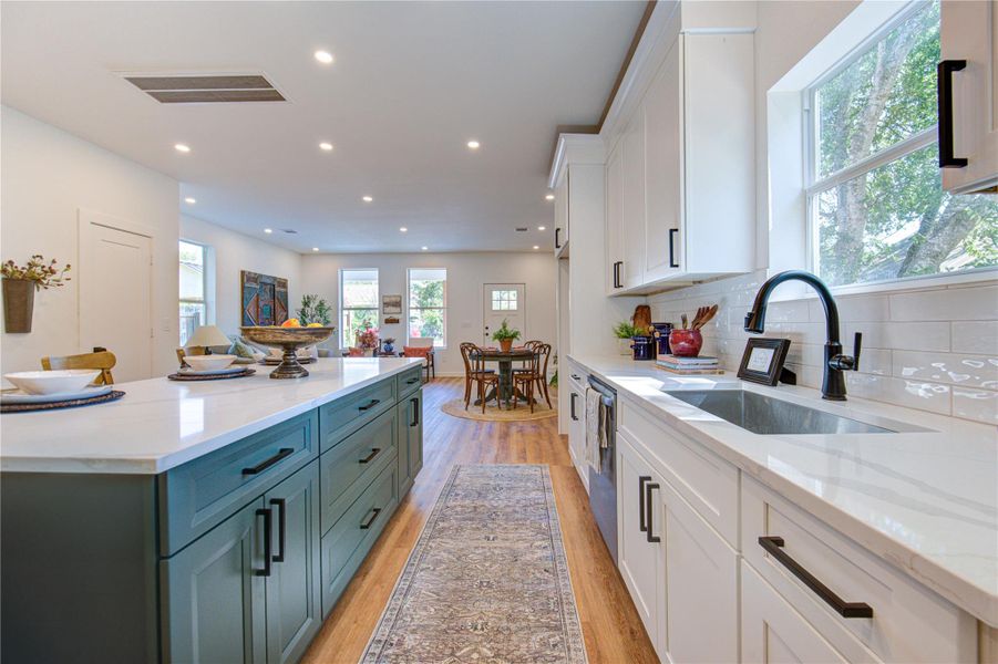 Furnished interior view inside a new home in , Bellville (Image 13).