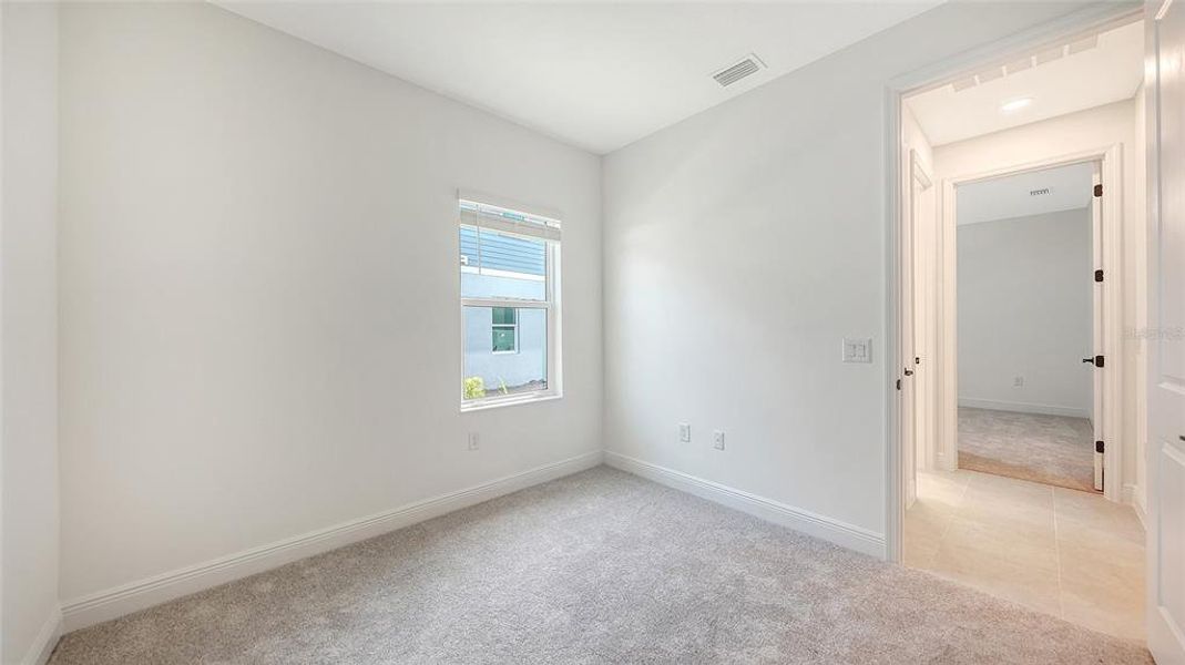 Spacious, unfurnished interior of a new home in Palmera, Venice (Image 34).