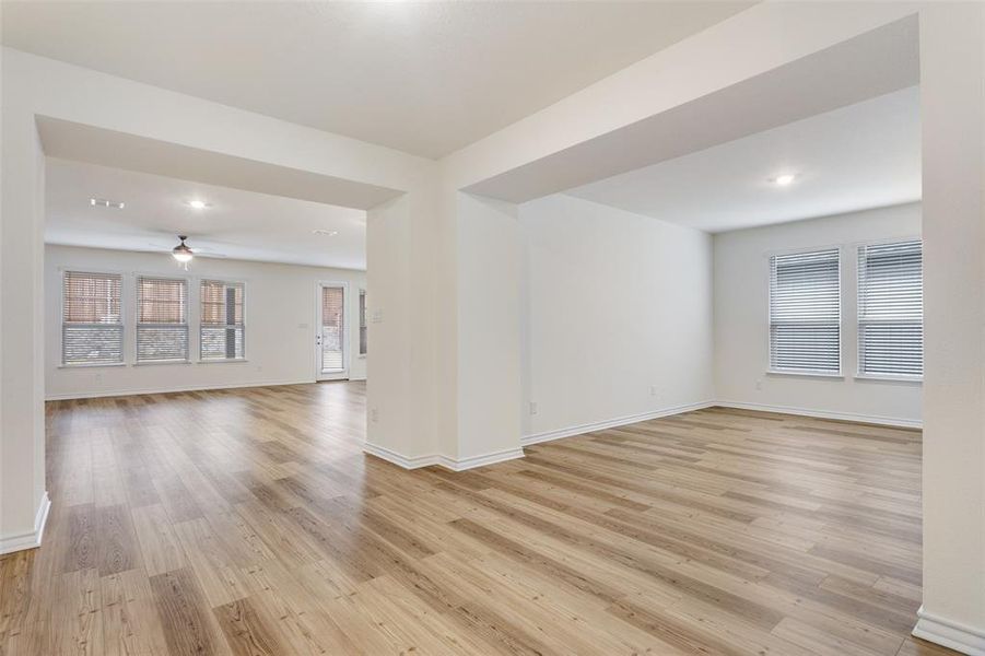 Spacious, unfurnished interior of a new home in Sierra Vista at Kelly Ranch, Aledo (Image 17).