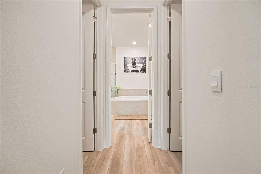 Spacious, unfurnished interior of a new home in Marion Oaks, Ocala (Image 21).