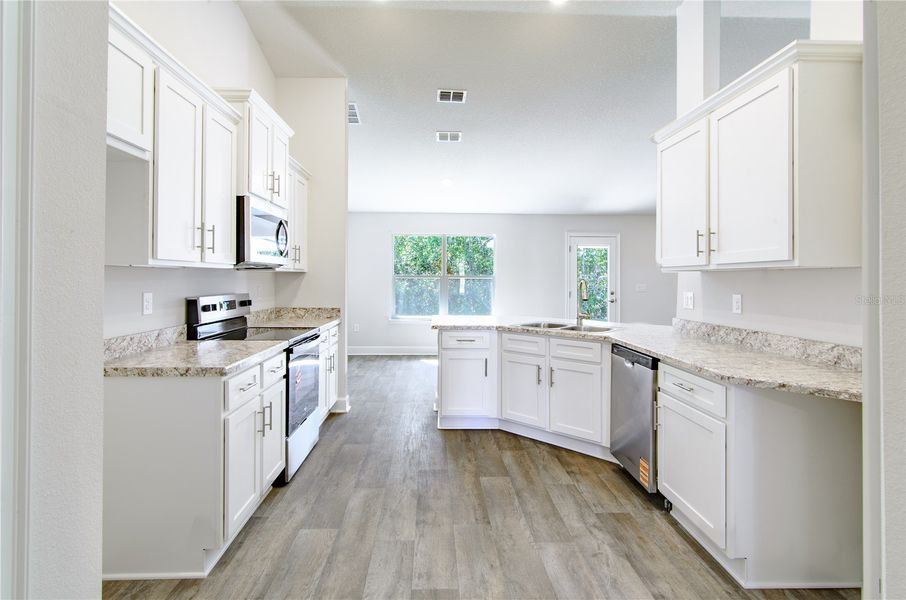 Furnished interior view inside a new home in Palm Coast, Palm Coast (Image 8).