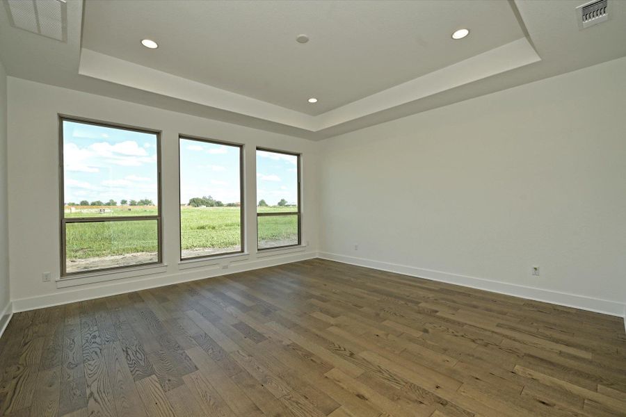 Spacious, unfurnished interior of a new home in Scofield Farms Estates, Georgetown (Image 23).