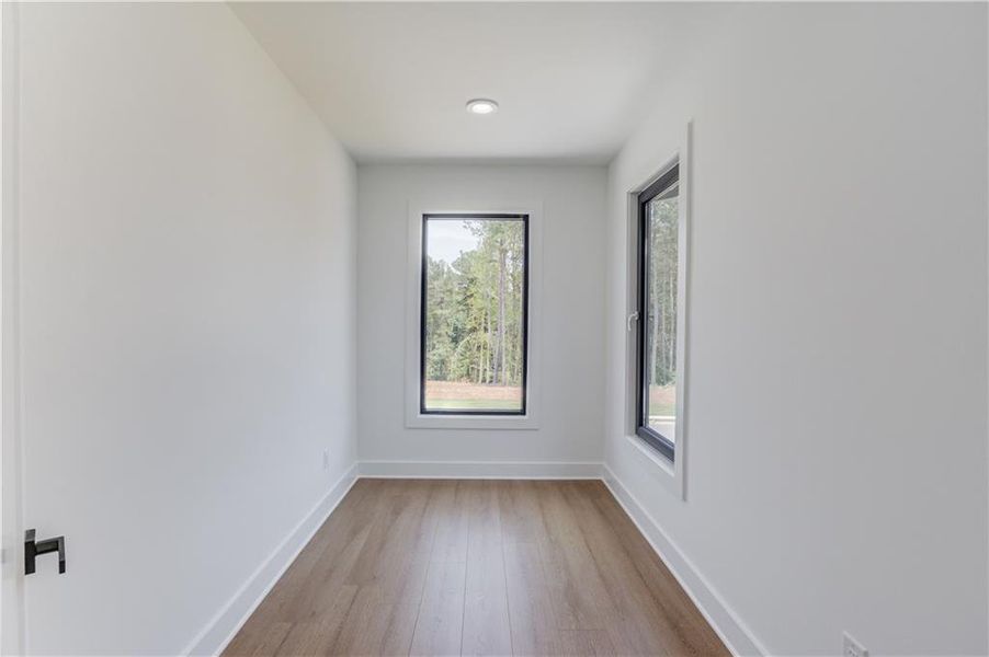 Spacious, unfurnished interior of a new home in , Auburn (Image 24).