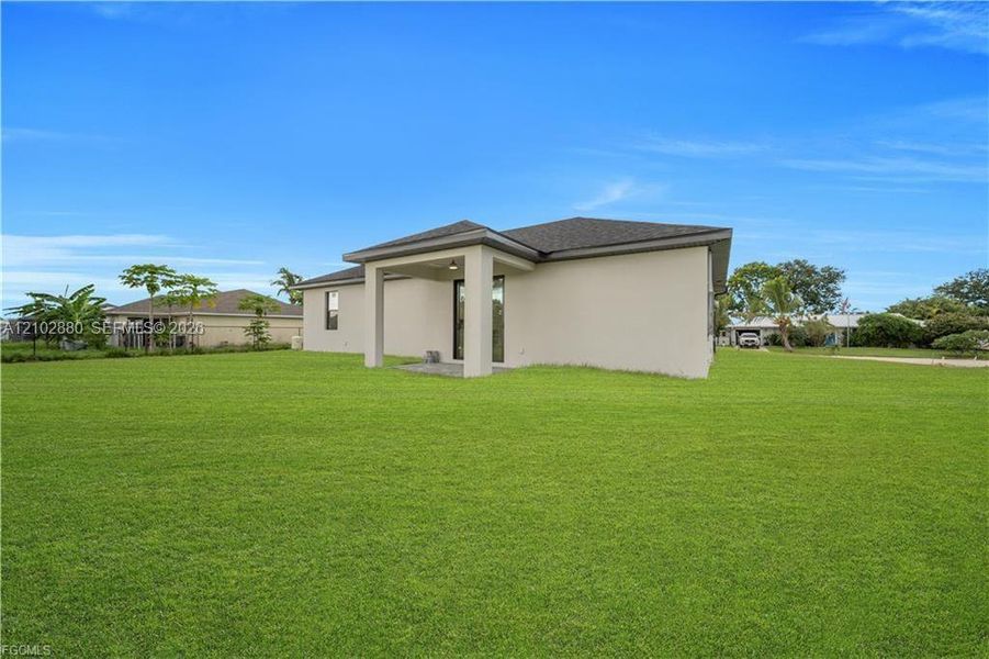 Exterior details and patio area of a home in , Cape Coral (Image 4). Exterior details and patio area of a home in , Cape Coral (Image 4).