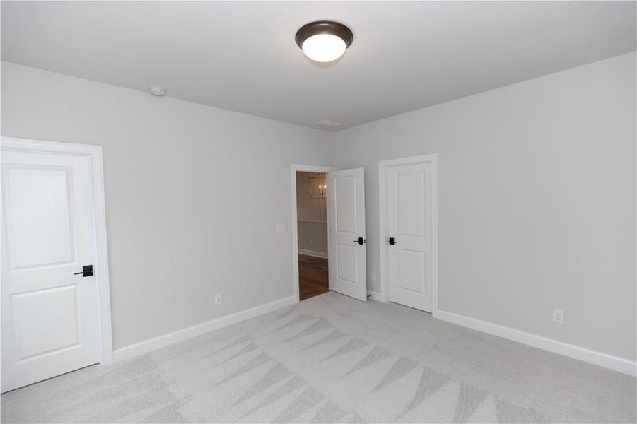 Spacious, unfurnished interior of a new home in Evanshire Single Family, Duluth (Image 20).