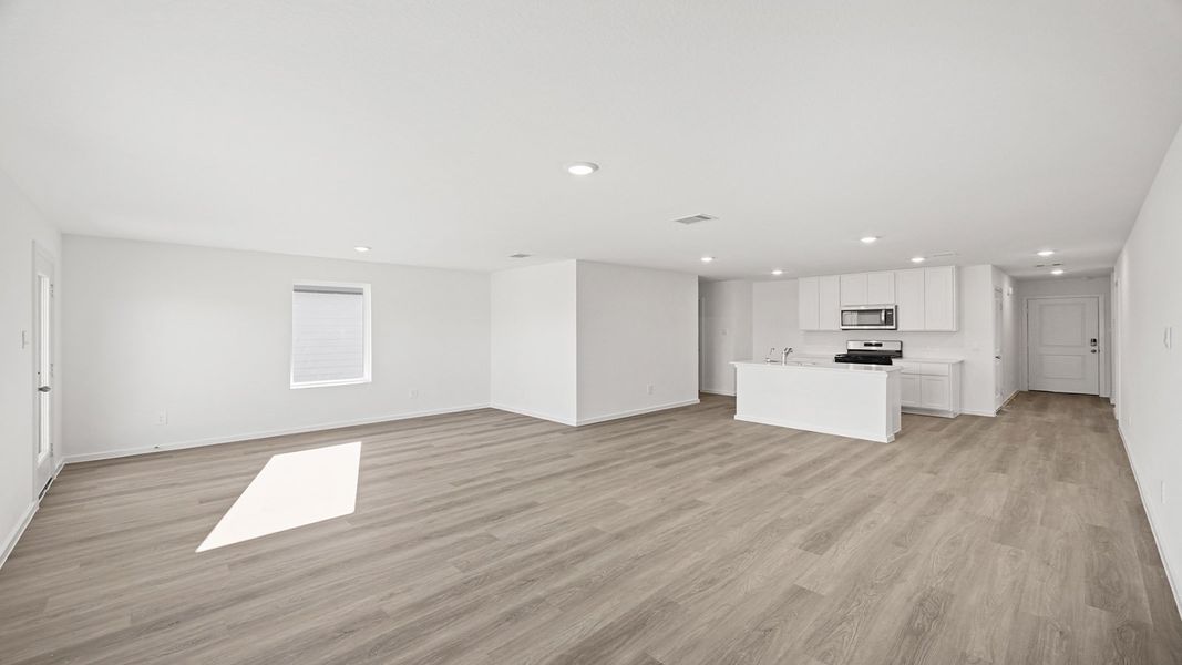 Representative unfurnished interior of a home built from the Anderson by D.R. Horton in Lexington Heights, Willis (Image 25). Representative unfurnished interior of a home built from the Anderson by D.R. Horton in Lexington Heights, Willis (Image 25).