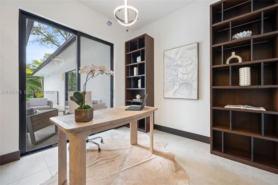 Furnished interior view inside a new home in , Pinecrest (Image 31).