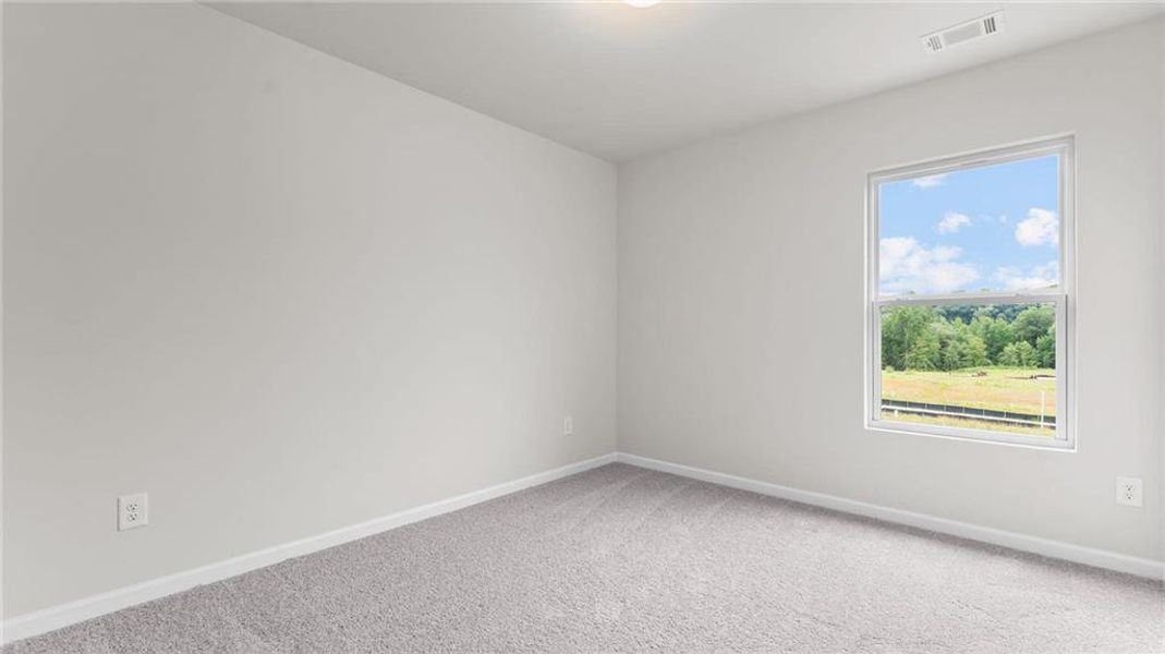 Spacious, unfurnished interior of a new home in Hampton Ridge, Jefferson (Image 15).