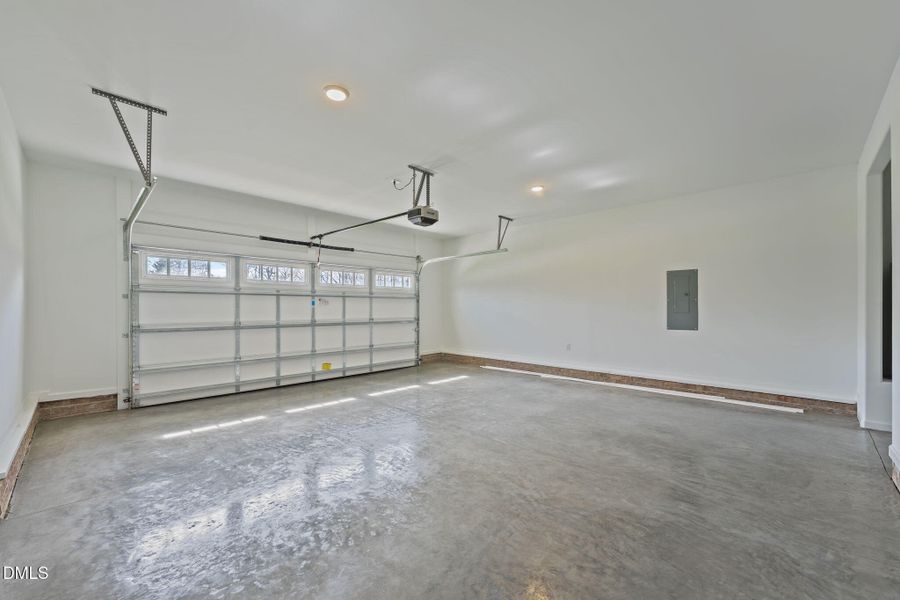 40-web-or-mls-ROB01589