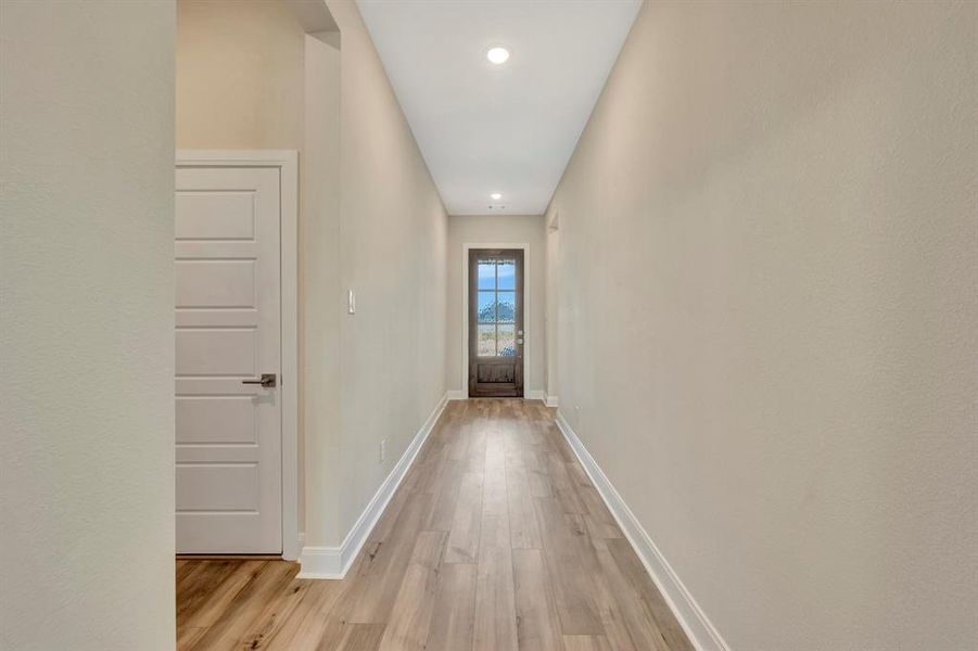 Spacious, unfurnished interior of a new home in Treeline, Justin (Image 16).