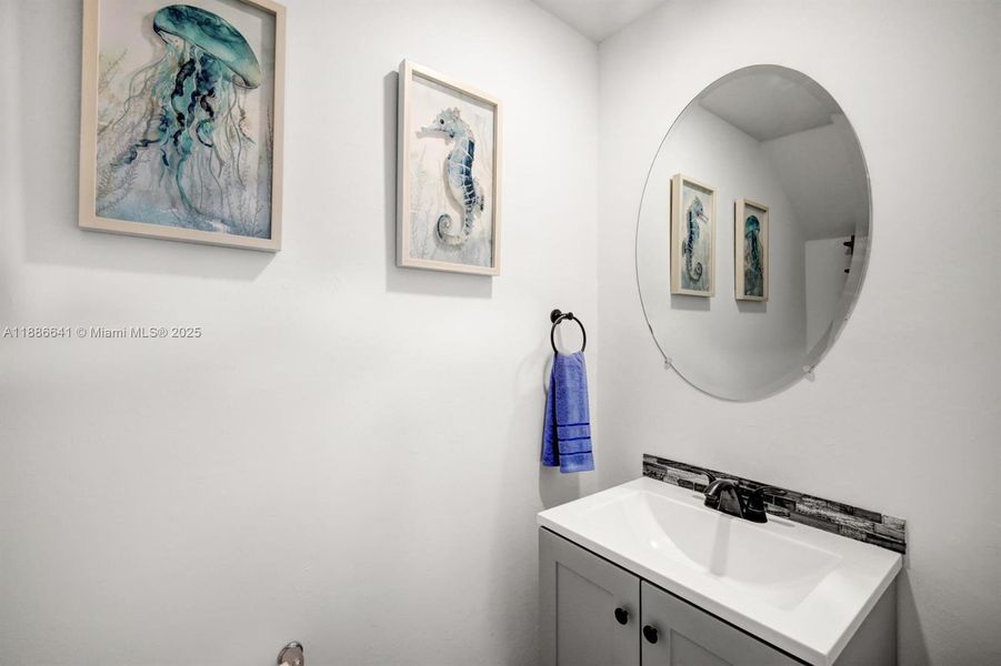 Furnished interior view inside a new home in , North Fort Myers (Image 4).