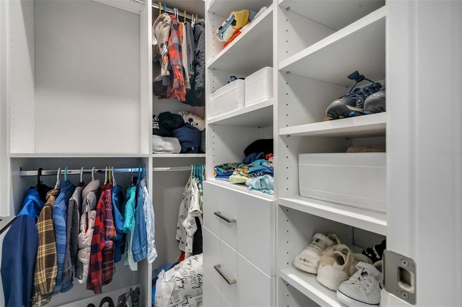 Close-up of interior finishes inside a home in Wellness Ridge: Chateau Collection, Clermont (Image 22).