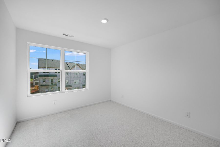 SUN_Stoneriver_Pic_Bradley_Bed3_2of2