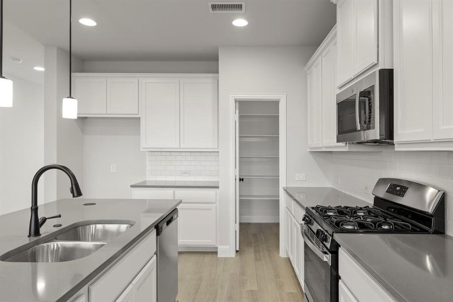 09. 3116 Goldfinch - Kitchen (3) 09. 3116 Goldfinch - Kitchen (3)